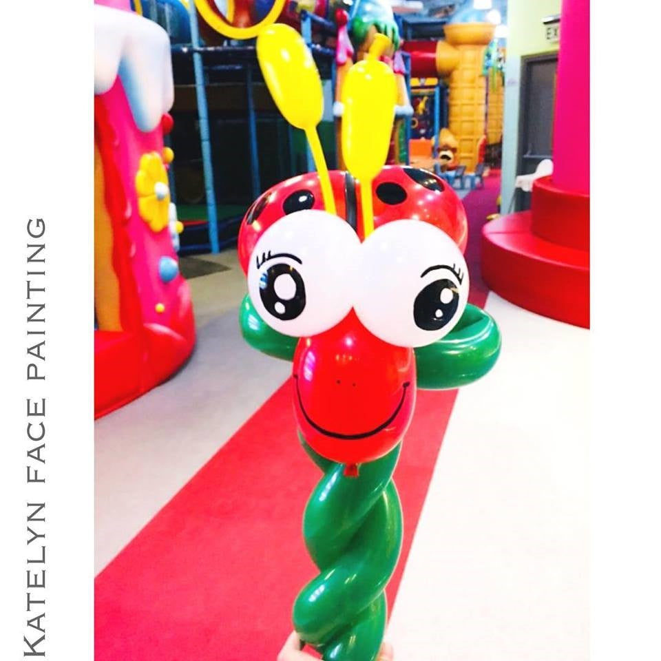 BALLOON TWISTING